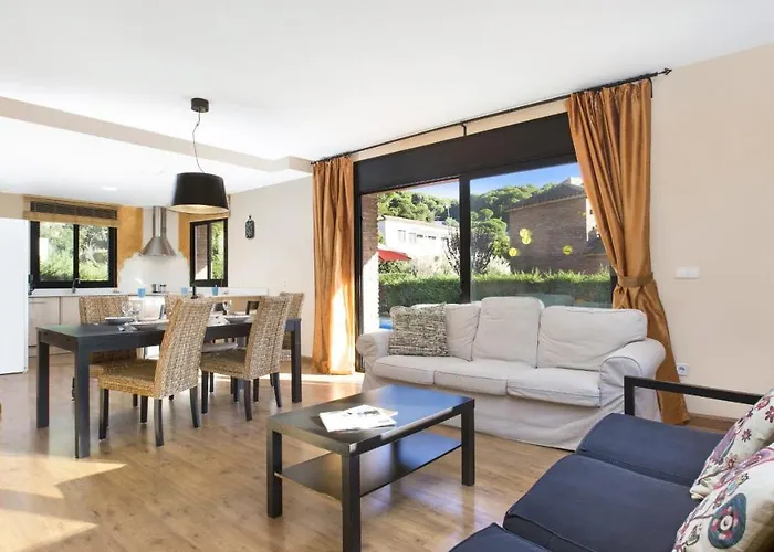 2llev 2 - Вилла *